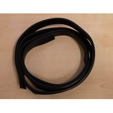 Convertible soft-top to rear of body seal